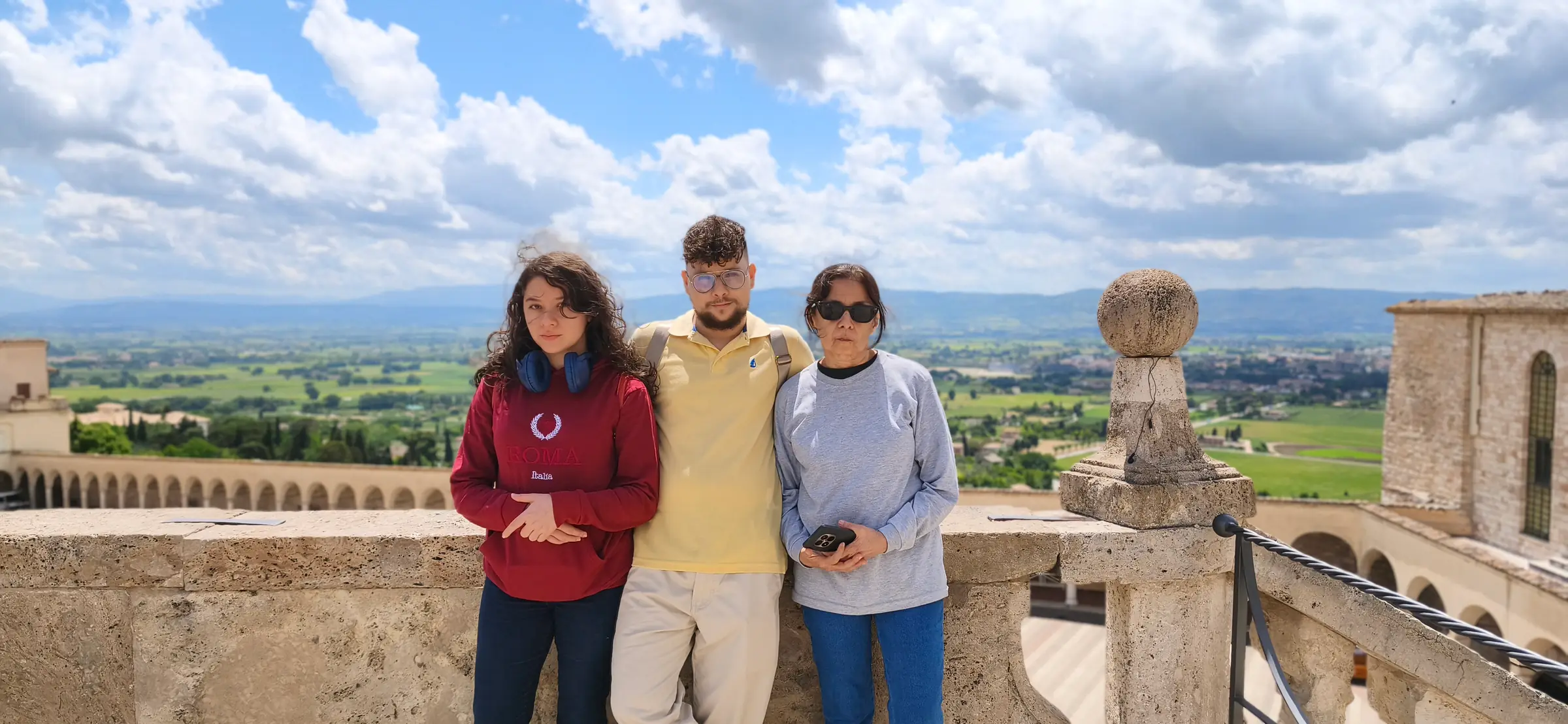 Los dos fundadores de Viaja con Brújula en uno de sus viajes
